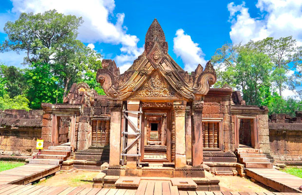 BANTEAY SREY TOUR TWO DAYS & THREE NIGHTS 