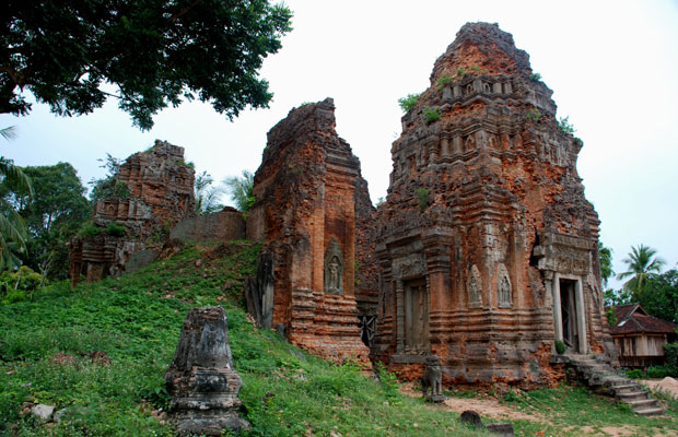 ROLUOS GROUP TEMPLES, KOMPONG PHLUK VILLAGE THREE DAYS & FOUR NIGHTS